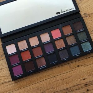Urban decay born to run authentic palette